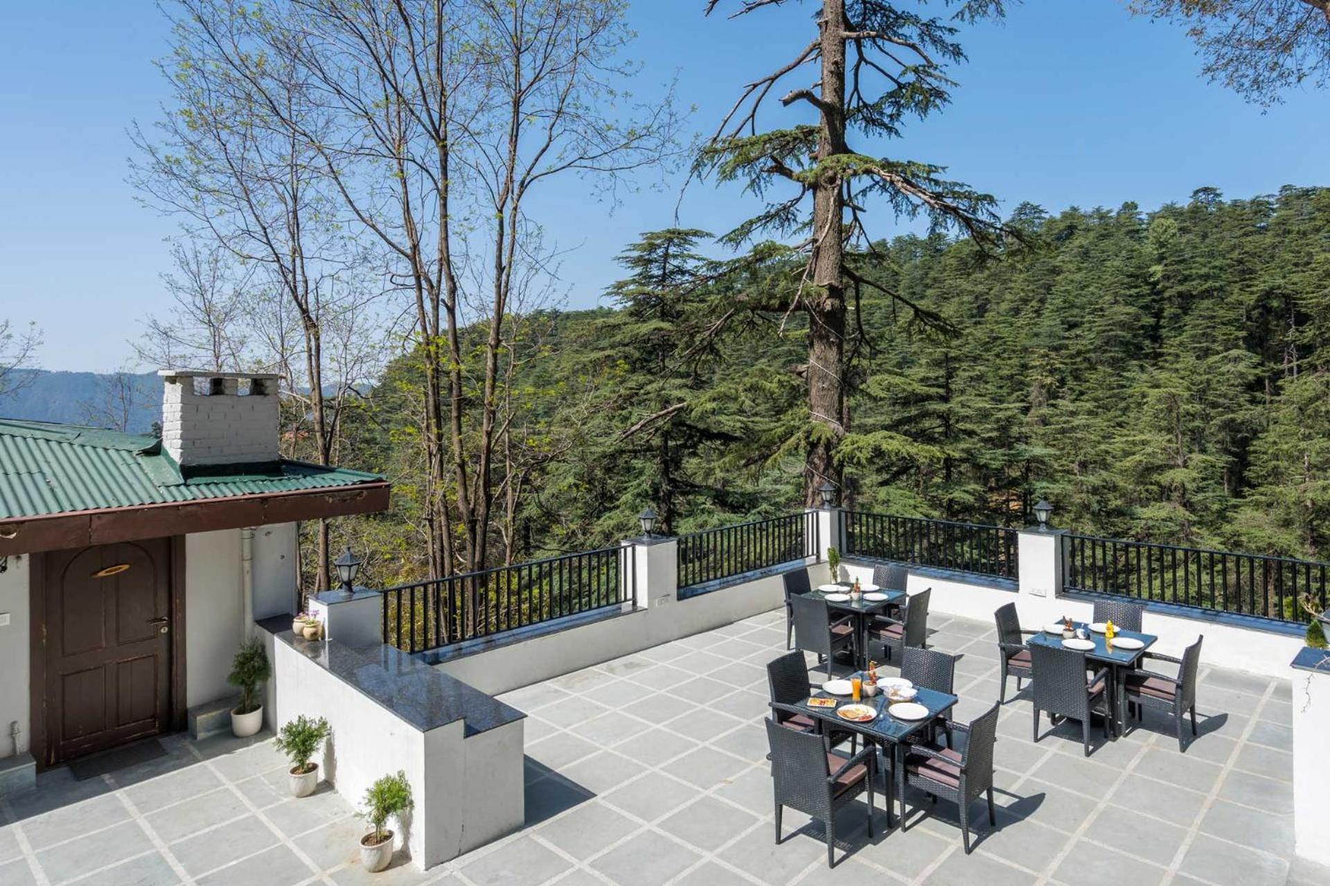 StayVista at Pine Estate Shimla Exterior foto