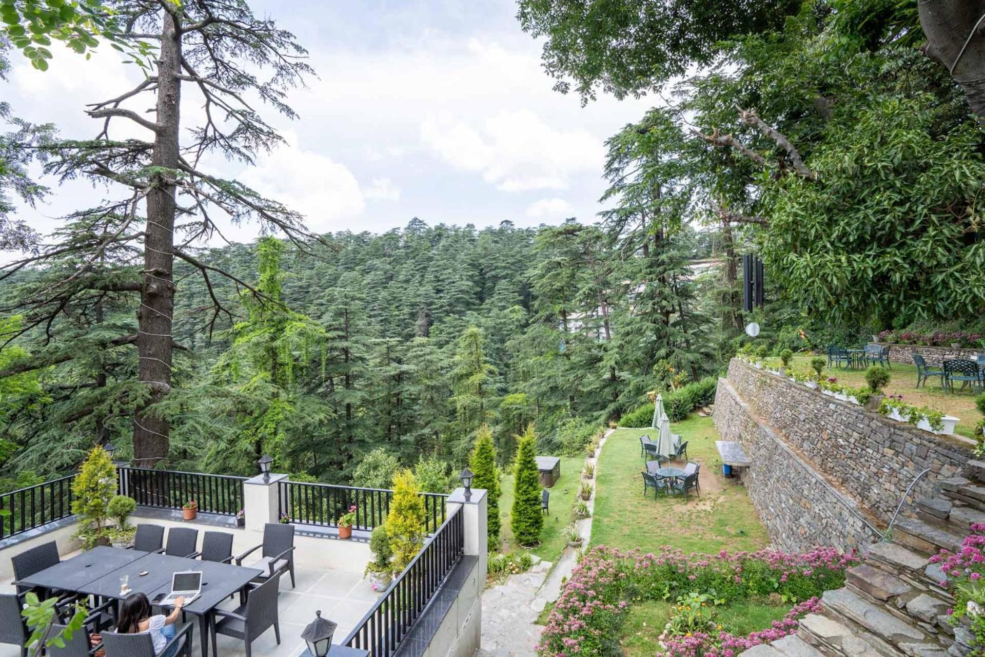 StayVista at Pine Estate Shimla Exterior foto